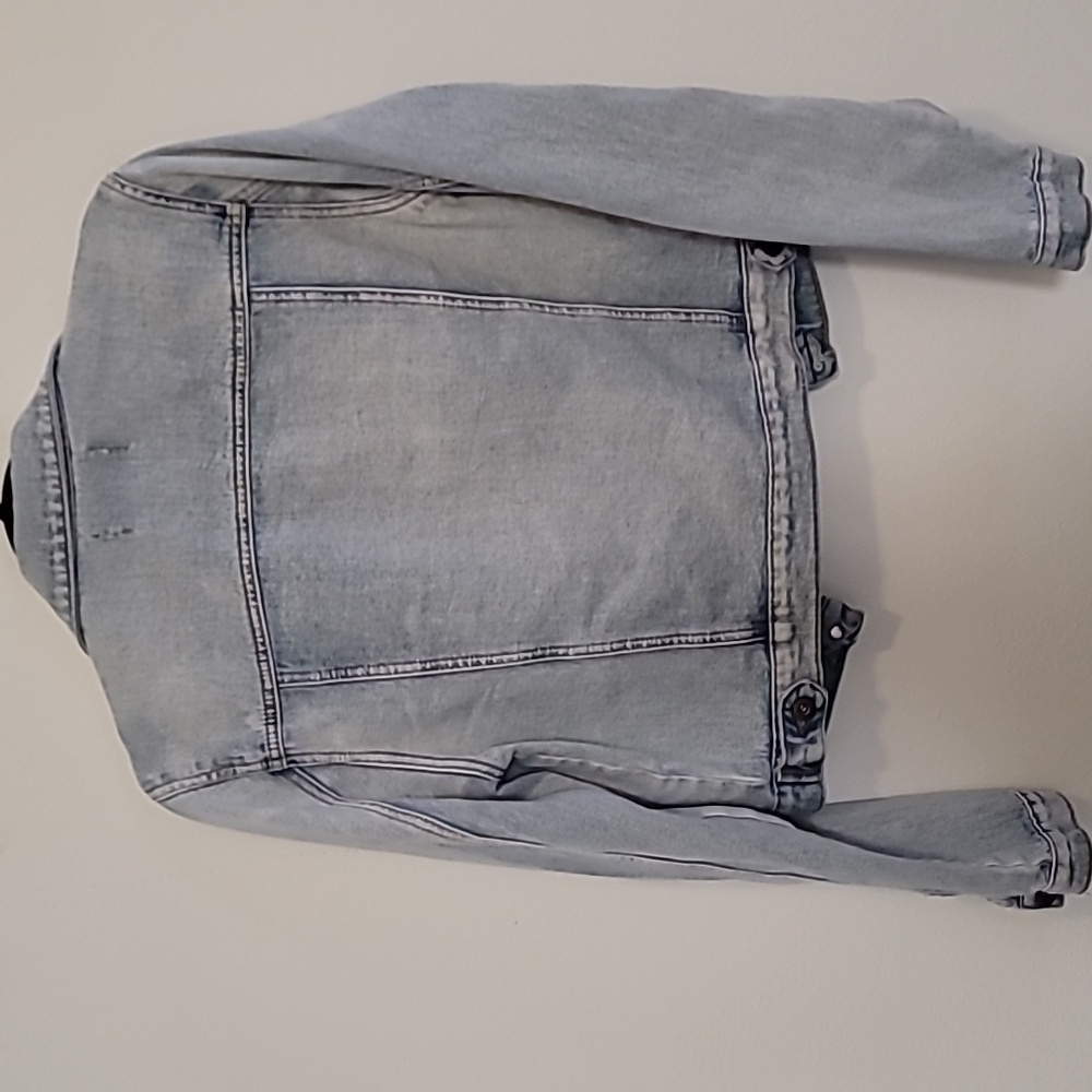 Chiqle Distressed Denim Jacket - Picture 3 of 9